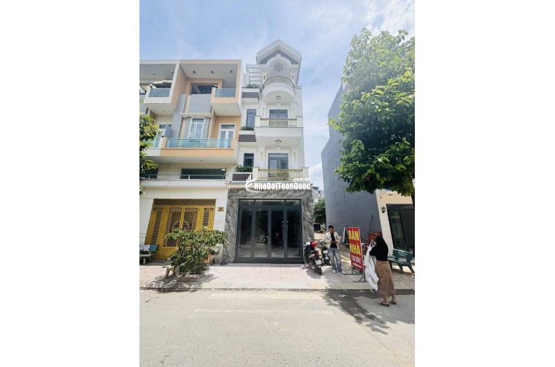 Bán biệt thự liền kề 4 tầng, 64m2, 4PN, Bình Thắng, Dĩ An, Bình Dương. Sổ đỏ, giá 7.2 tỷ.